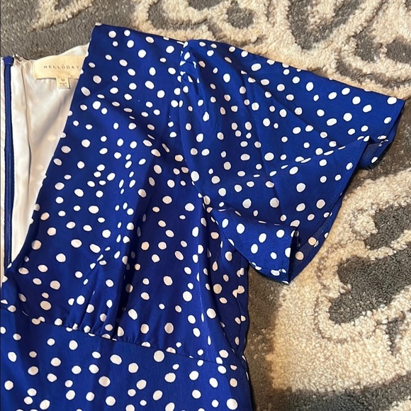 MELLODAY Blue and White Polka Dot Dress zips in back like new - Picture 3 of 5